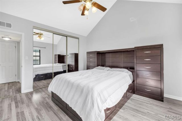 2201 Sequoia Park Court E, Maryland Heights, MO 63043