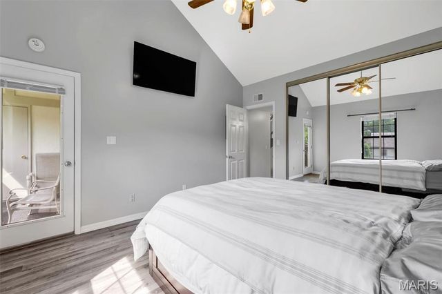 2201 Sequoia Park Court E, Maryland Heights, MO 63043