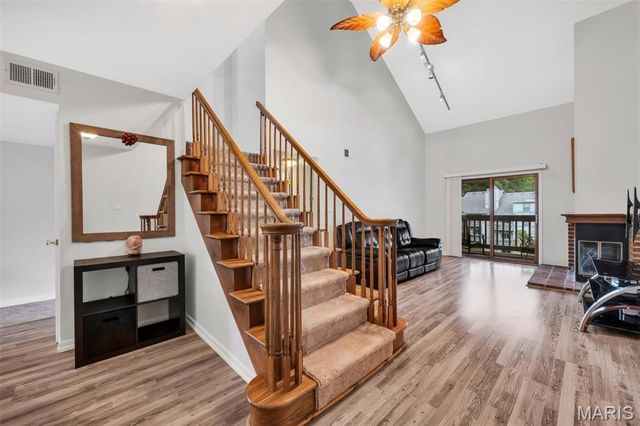 2201 Sequoia Park Court E, Maryland Heights, MO 63043