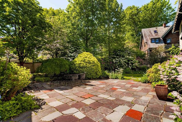 17 Chesham Road, Brookline, MA 02445