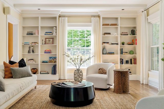 17 Chesham Road, Brookline, MA 02445