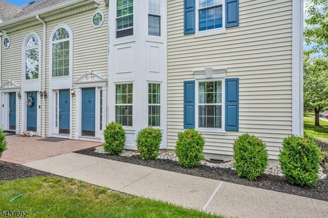 130 Arbor Way, Branchburg Twp., NJ 08876