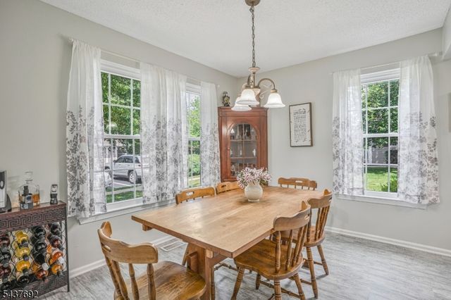 130 Arbor Way, Branchburg Twp., NJ 08876