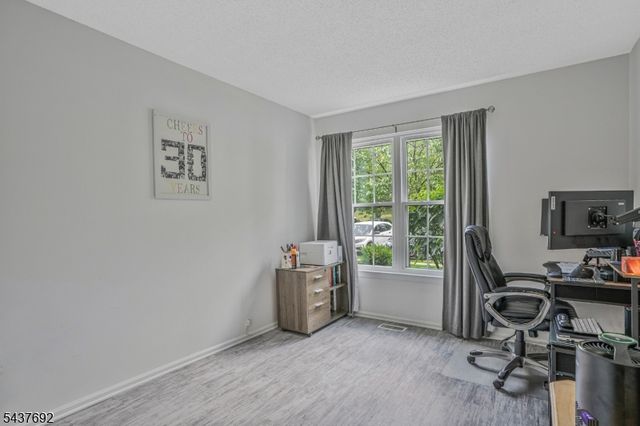 130 Arbor Way, Branchburg Twp., NJ 08876