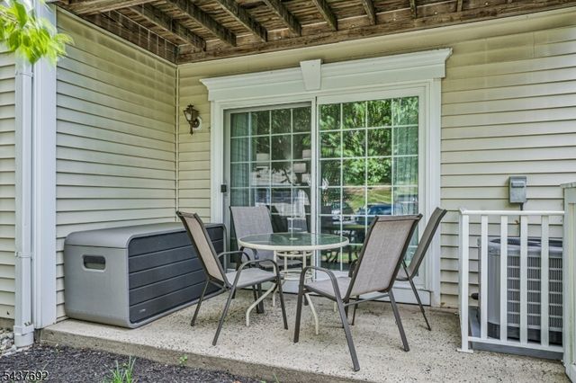 130 Arbor Way, Branchburg Twp., NJ 08876
