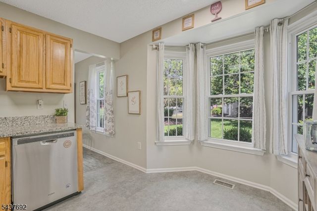 130 Arbor Way, Branchburg Twp., NJ 08876