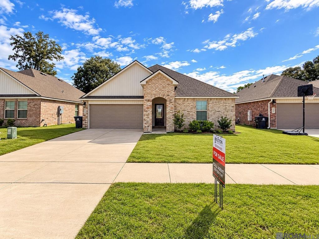 734 Lambot Ave, Zachary, LA 70791