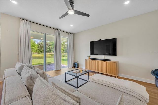 5346 ROYAL POINT AVENUE, Kissimmee, FL 34746