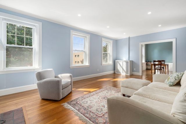 132 Sewall Avenue C, Brookline, MA 02446