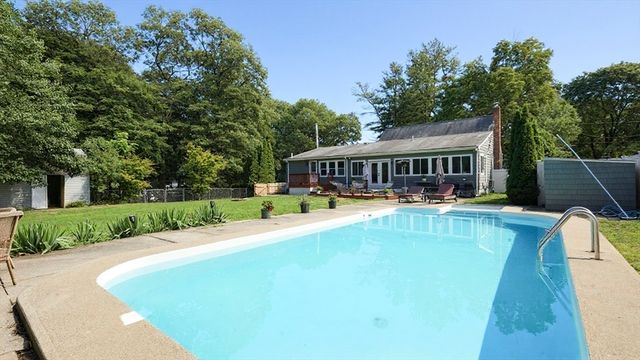52 Prospect Avenue, Attleboro, MA 02703