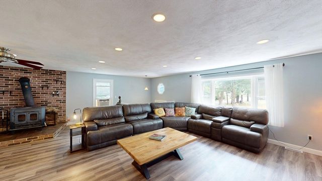 52 Prospect Avenue, Attleboro, MA 02703