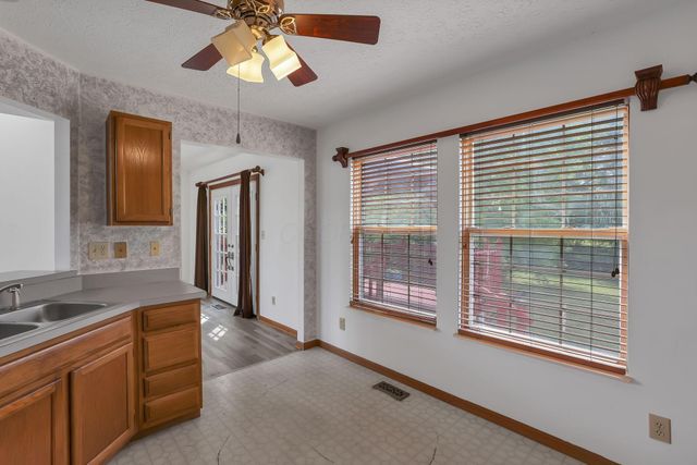 3691 Carriage Run Drive, Hilliard, OH 43026