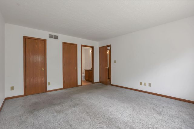 3691 Carriage Run Drive, Hilliard, OH 43026