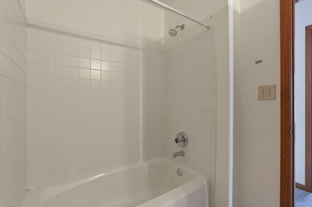 3691 Carriage Run Drive, Hilliard, OH 43026