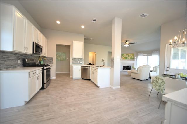 9935 Wing Street, Conroe, TX 77385