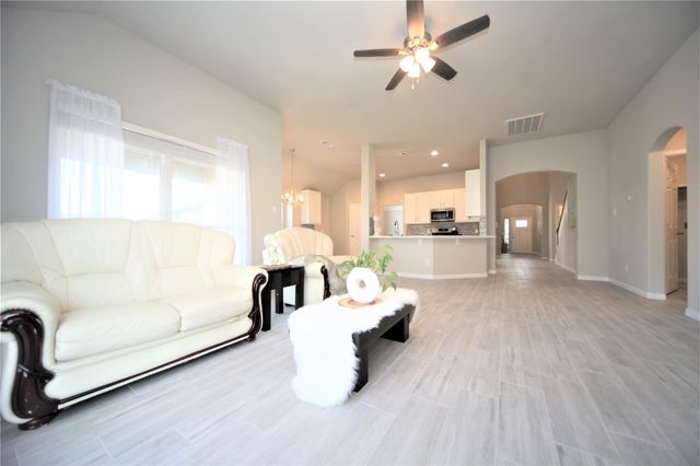 9935 Wing Street, Conroe, TX 77385