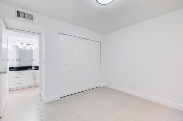 9471 Evergreen Place 104, Davie, FL 33324