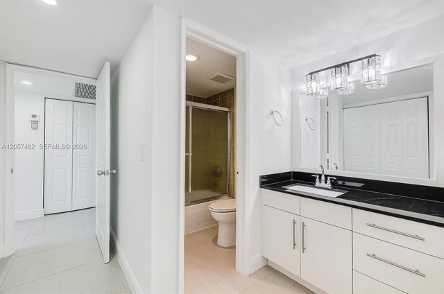 9471 Evergreen Place 104, Davie, FL 33324