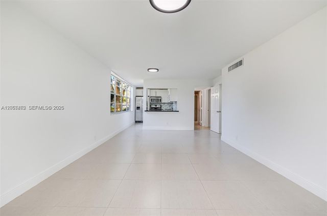 9471 Evergreen Place 104, Davie, FL 33324