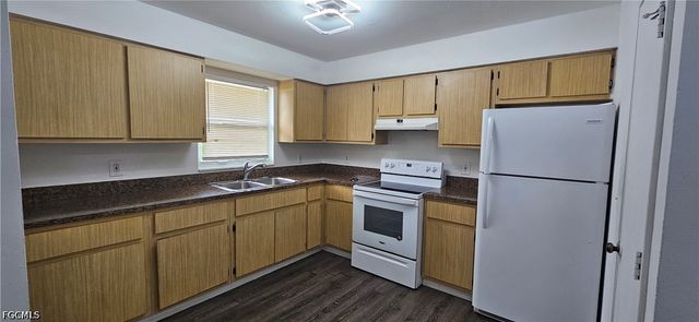 1205 Academy BLVD B, Cape Coral, FL 33990