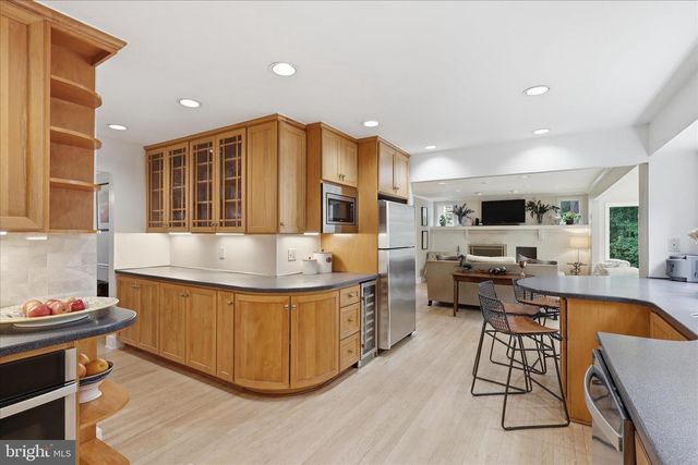11180 TATTERSALL TRL, Oakton, VA 22124