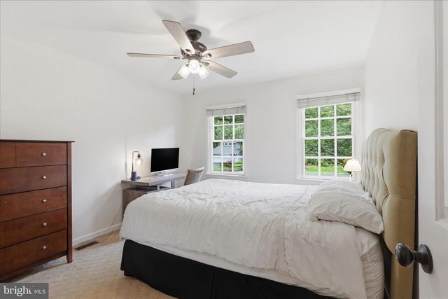 11180 TATTERSALL TRL, Oakton, VA 22124