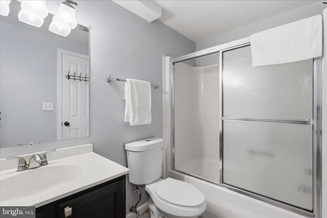 11180 TATTERSALL TRL, Oakton, VA 22124