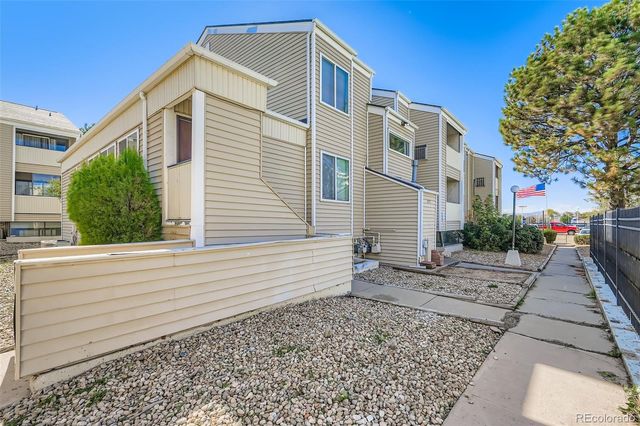 10742 E Exposition Avenue 223, Aurora, CO 80012