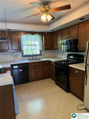 1514 Ravena Street M, Bethlehem City, PA 18015