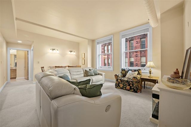 306 4th Ave 401, Downtown Pgh, PA 15222