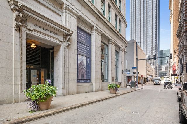 306 4th Ave 401, Downtown Pgh, PA 15222