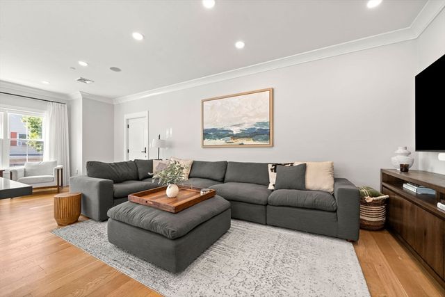 225-227 Havre Street 1, Boston, MA 02128