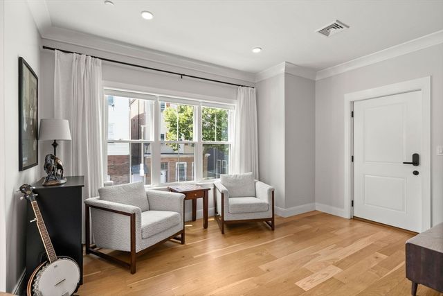 225-227 Havre Street 1, Boston, MA 02128