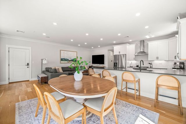 225-227 Havre Street 1, Boston, MA 02128