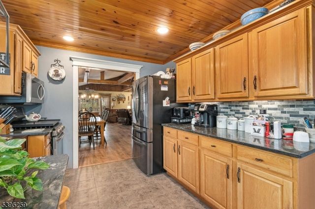 3 Volker Ln, Sandyston Twp., NJ 07827