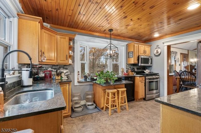 3 Volker Ln, Sandyston Twp., NJ 07827