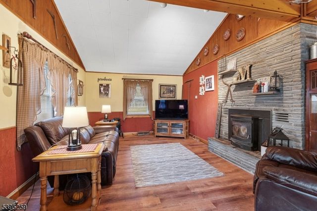 3 Volker Ln, Sandyston Twp., NJ 07827