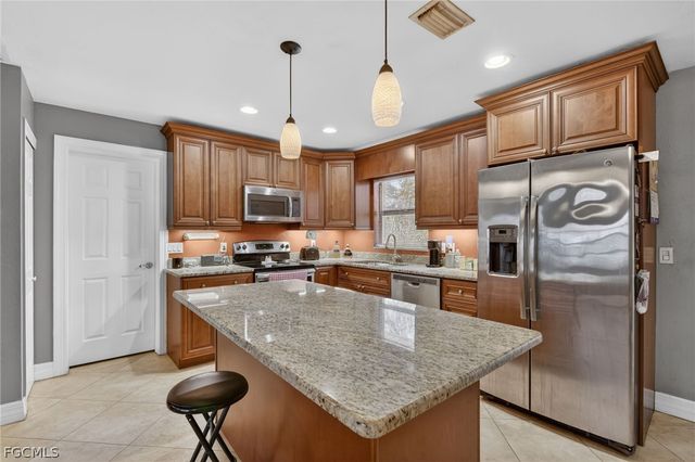 1938 Flamingo DR, North Fort Myers, FL 33917