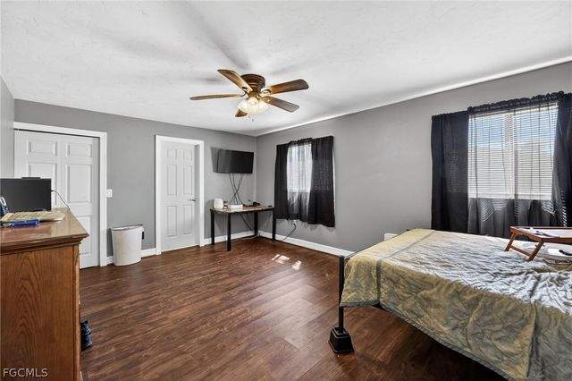 1938 Flamingo DR, North Fort Myers, FL 33917