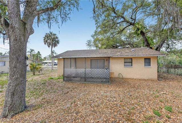 1938 Flamingo DR, North Fort Myers, FL 33917