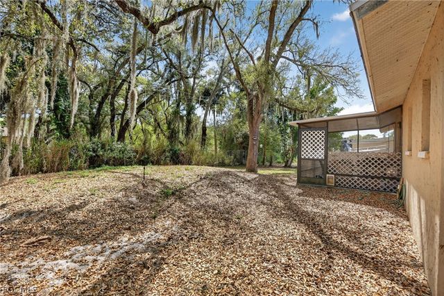 1938 Flamingo DR, North Fort Myers, FL 33917