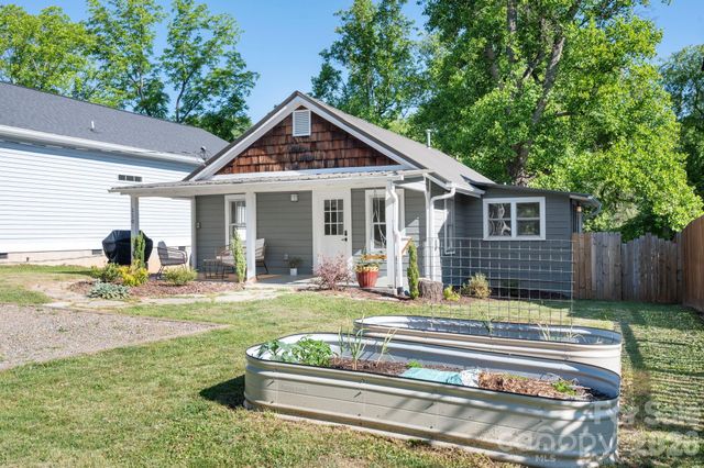 110 Le An Hurst Road, Asheville, NC 28803