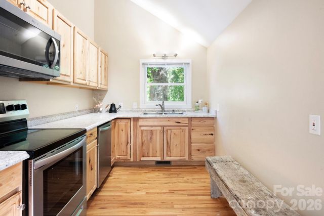110 Le An Hurst Road, Asheville, NC 28803