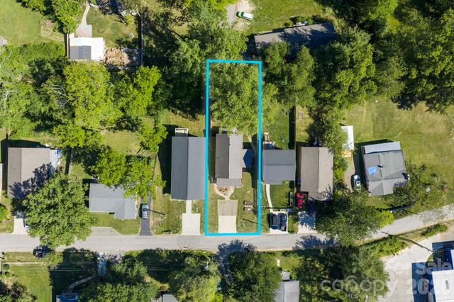 110 Le An Hurst Road, Asheville, NC 28803