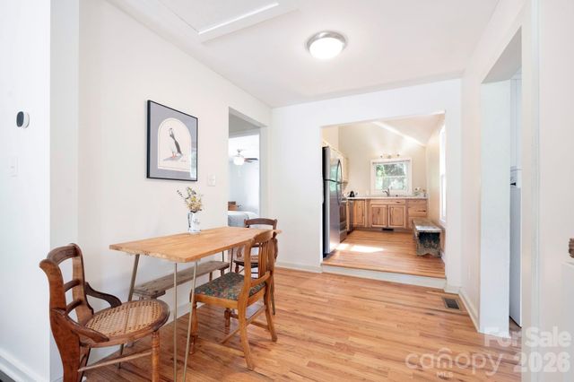 110 Le An Hurst Road, Asheville, NC 28803