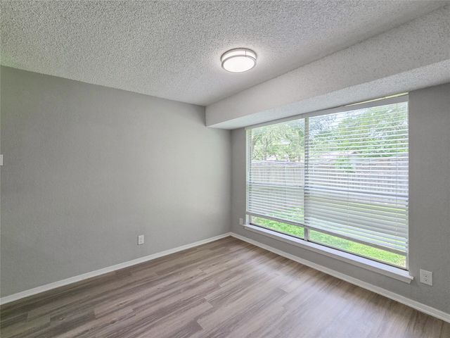 12010 Ladrido LN, Austin, TX 78727