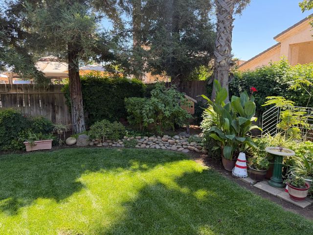5783 W Decatur Avenue, Fresno, CA 93722