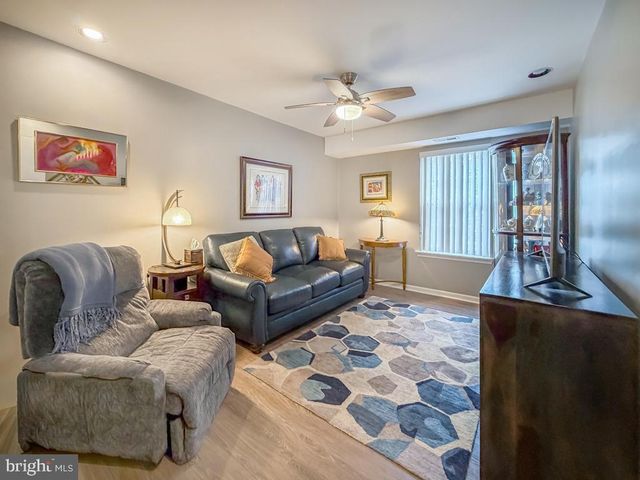 72105-00 DELAIRE LANDING RD, Philadelphia, PA 19114