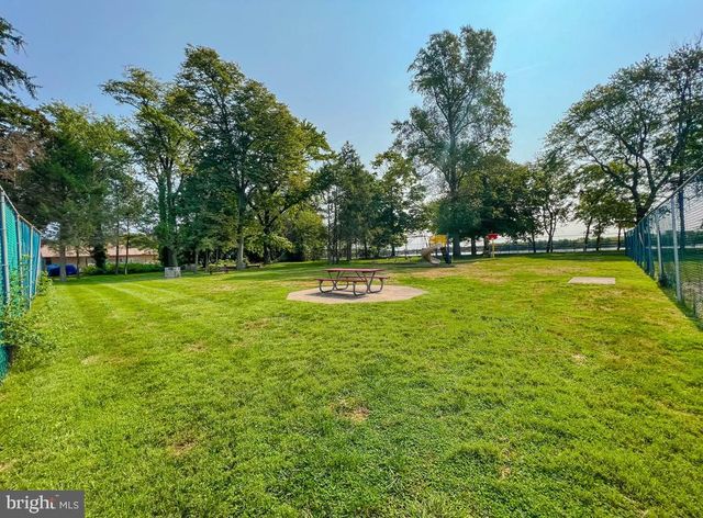 72105-00 DELAIRE LANDING RD, Philadelphia, PA 19114