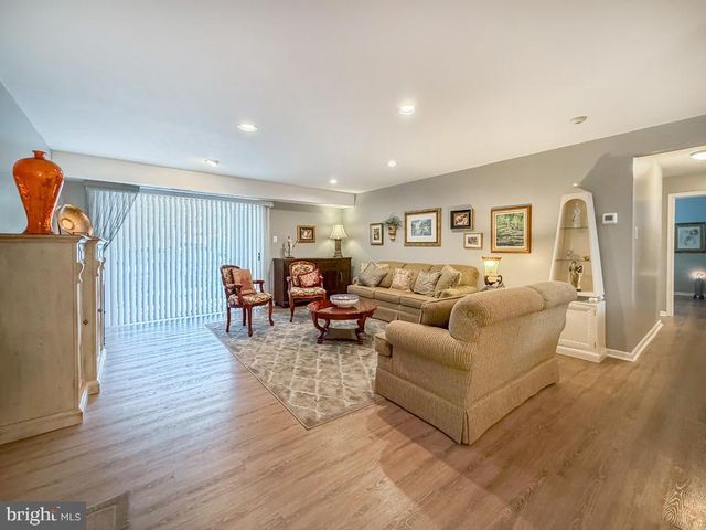 72105-00 DELAIRE LANDING RD, Philadelphia, PA 19114